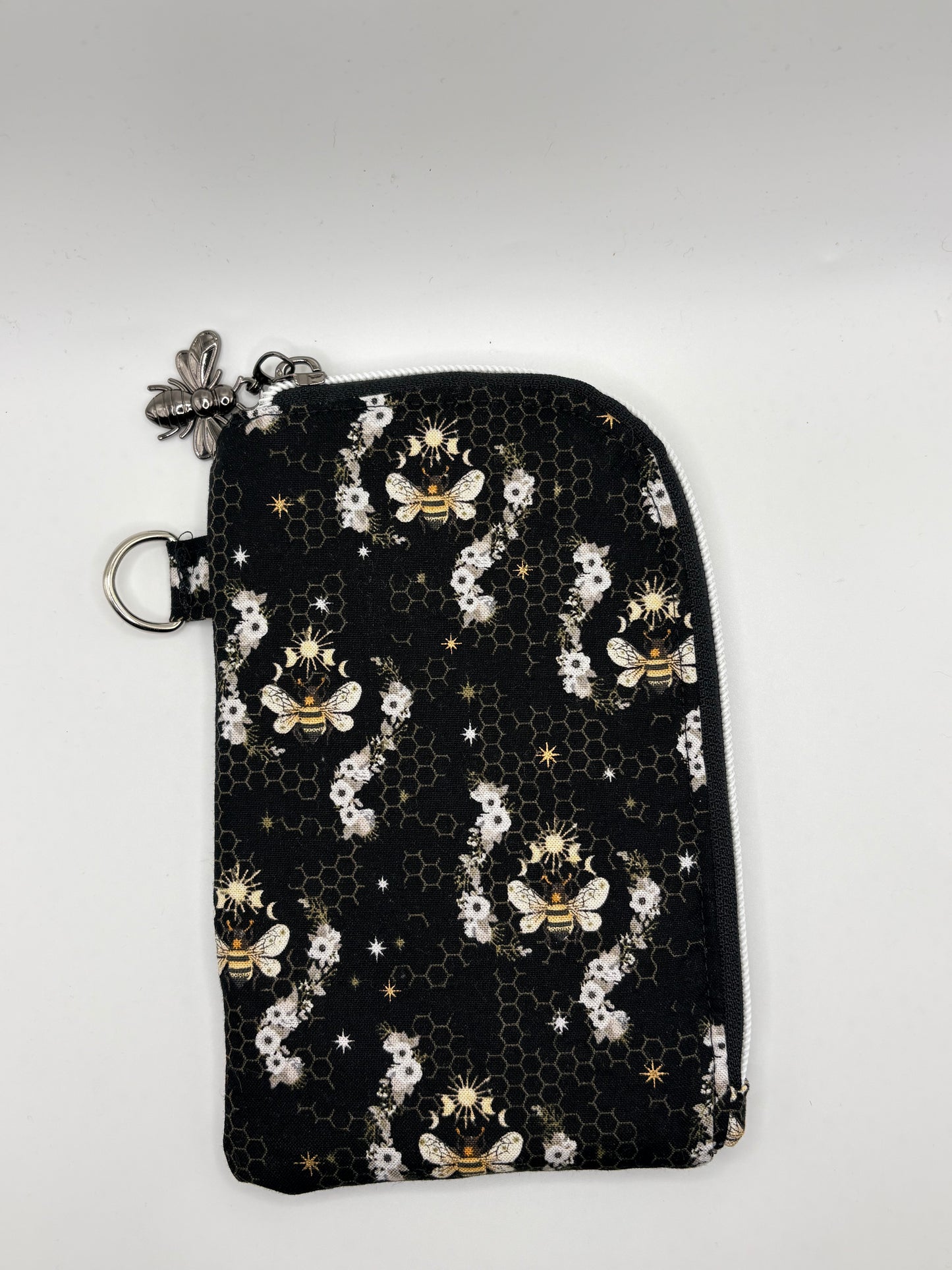 Black Daisy Bee - with key tab