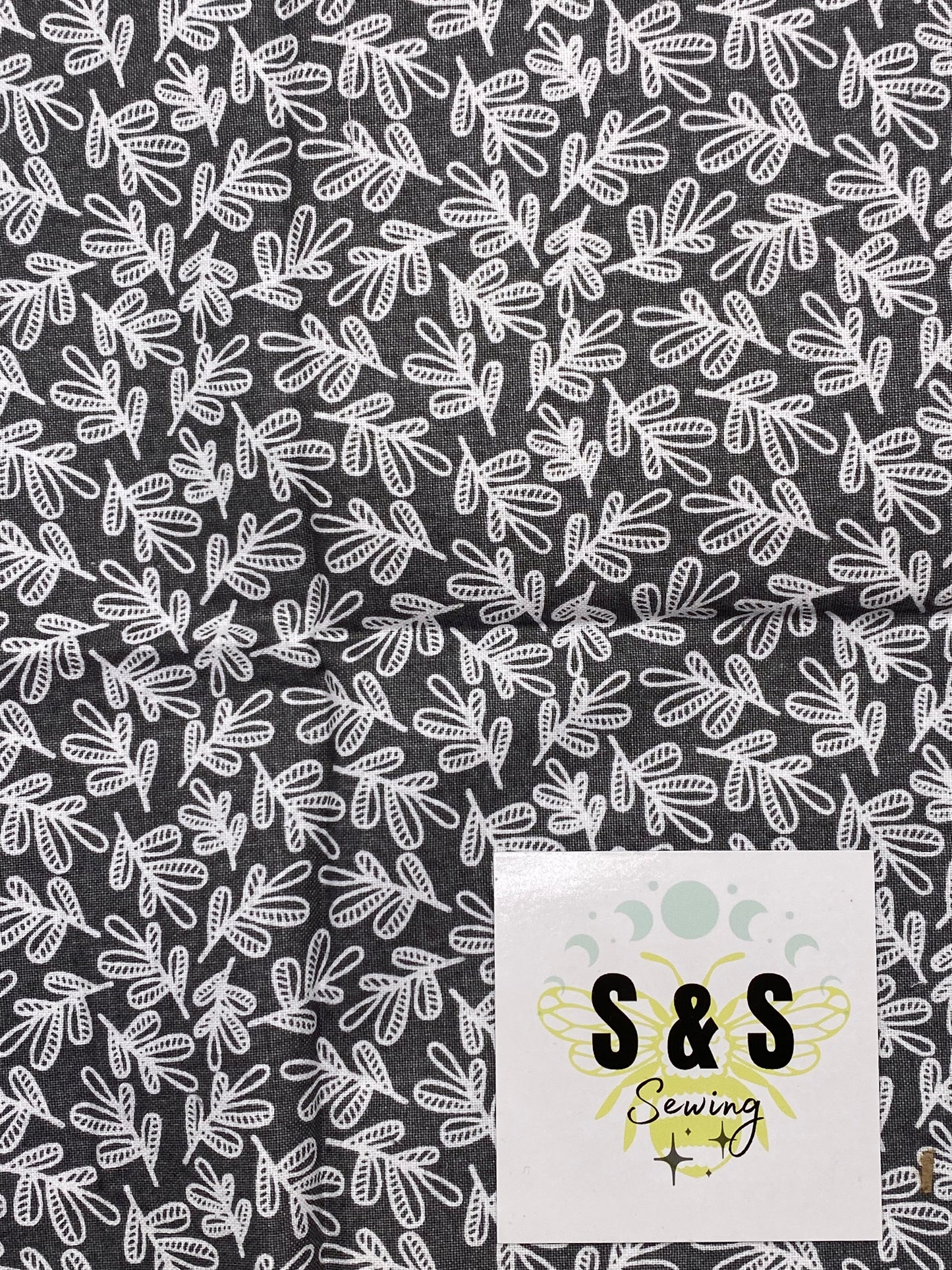 FL - Grey and White Sprig