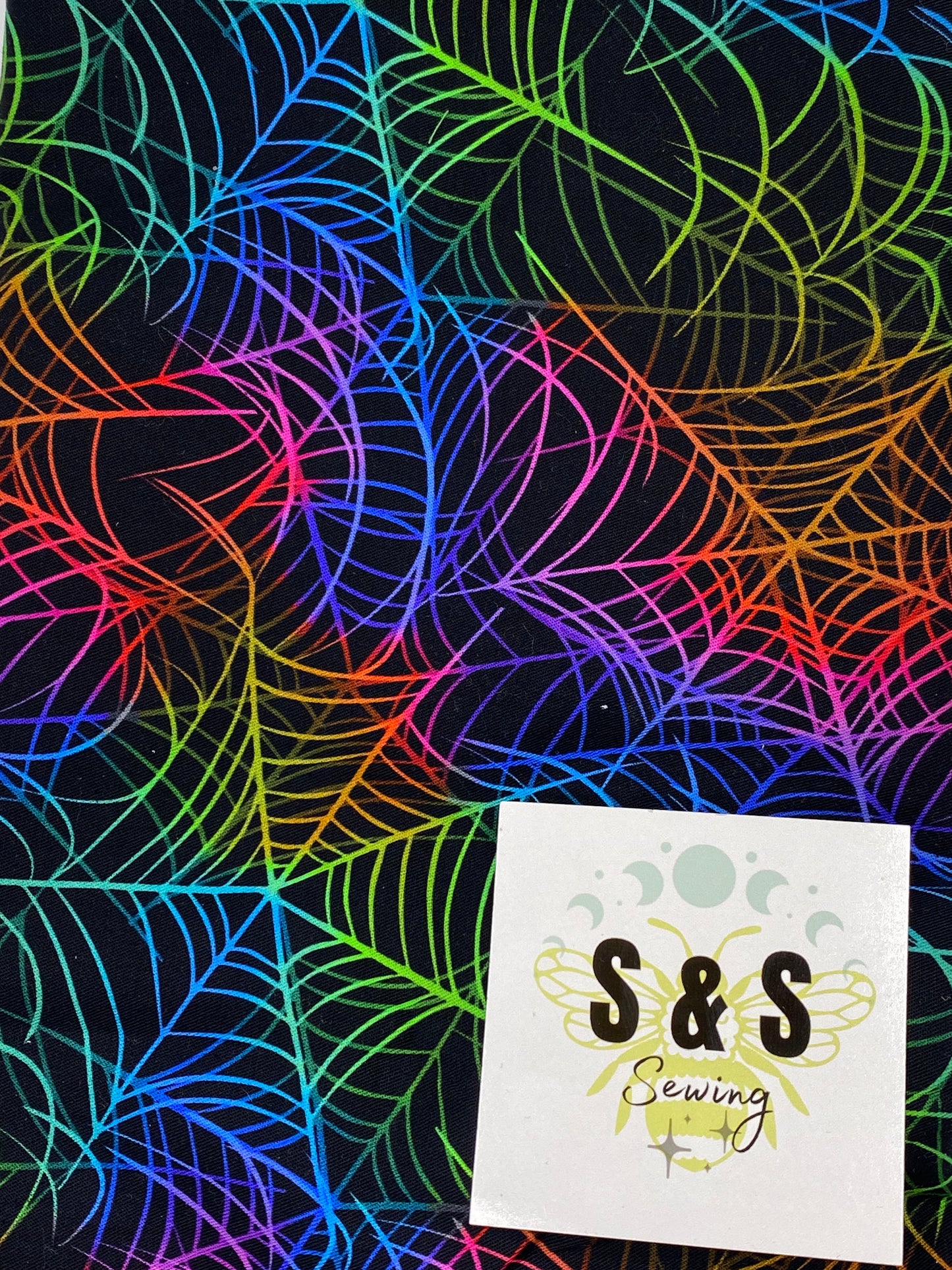 WO - Neon Spiderwebs
