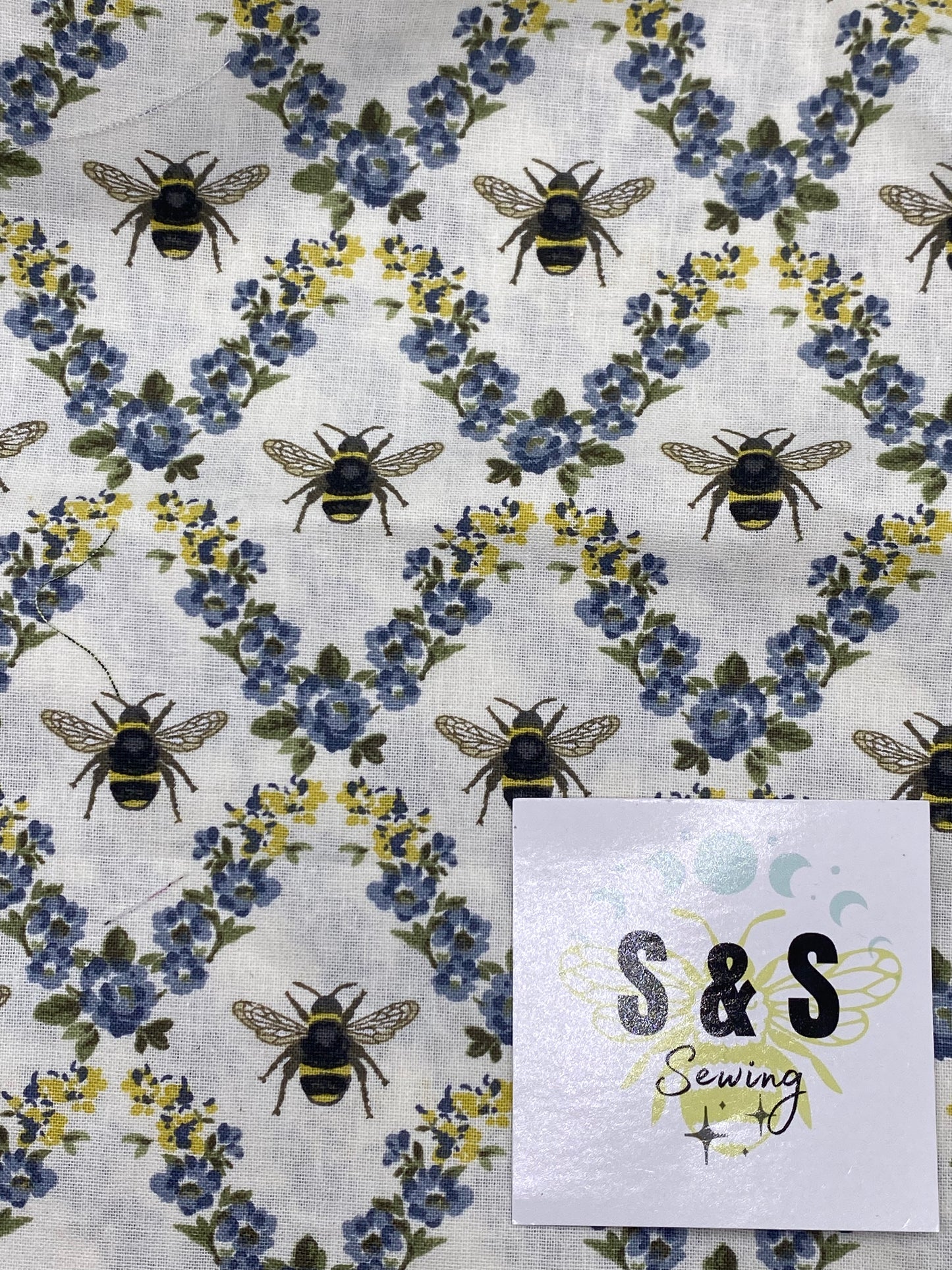 AI - Blue Floral Framed Bees