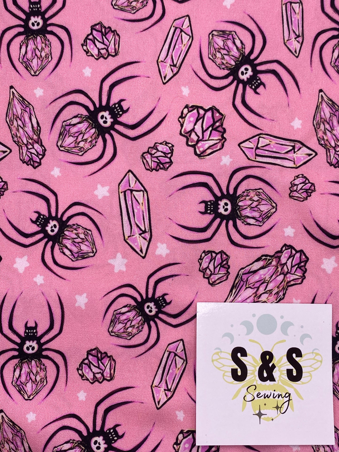 AI - Rose Quartz Spiders