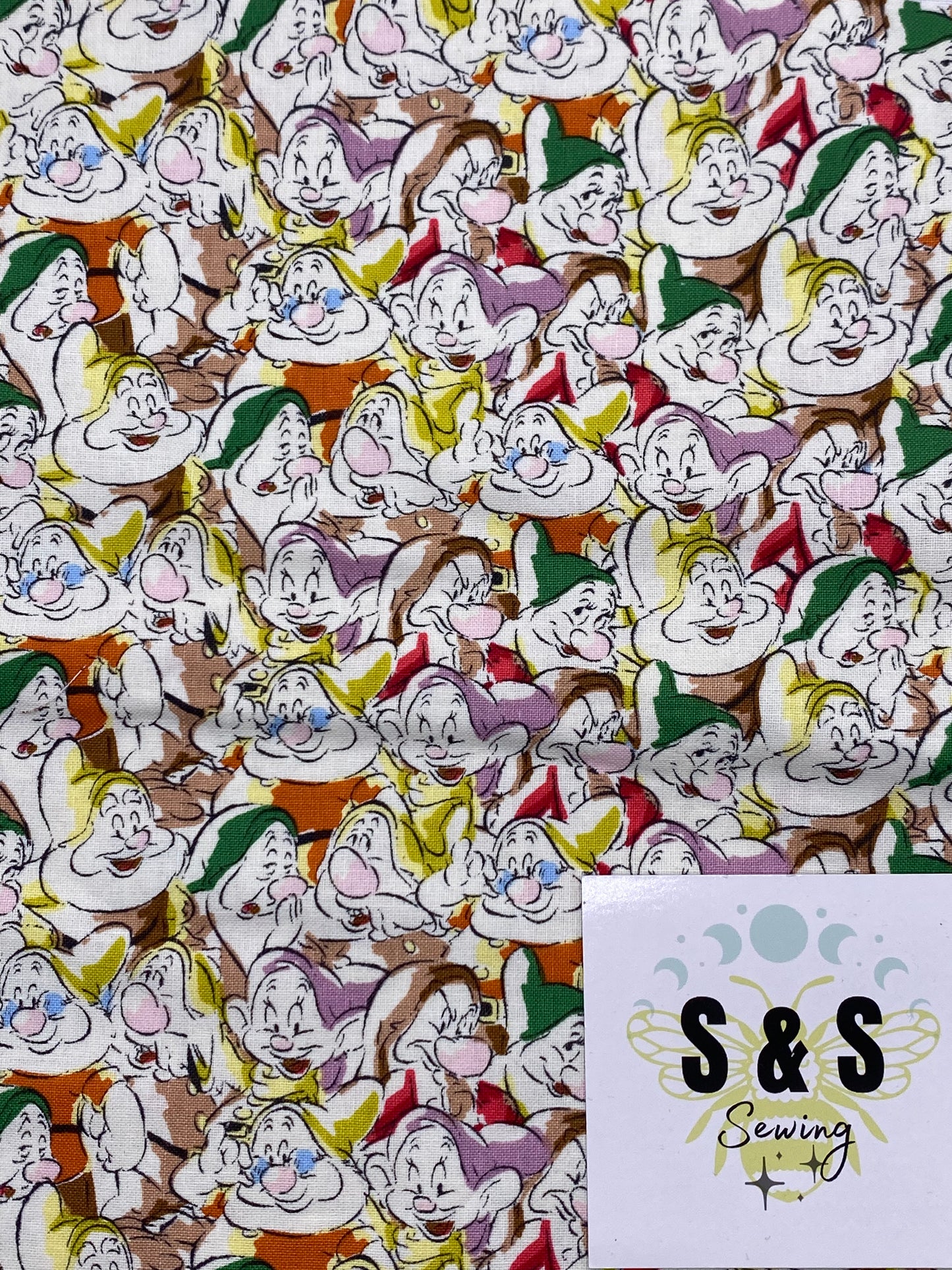 CM - Snow White - 7 Dwarves