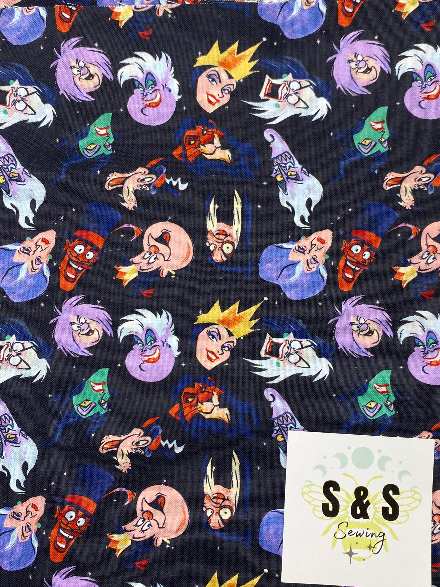 CM - Disney Villains - Portrait Toss