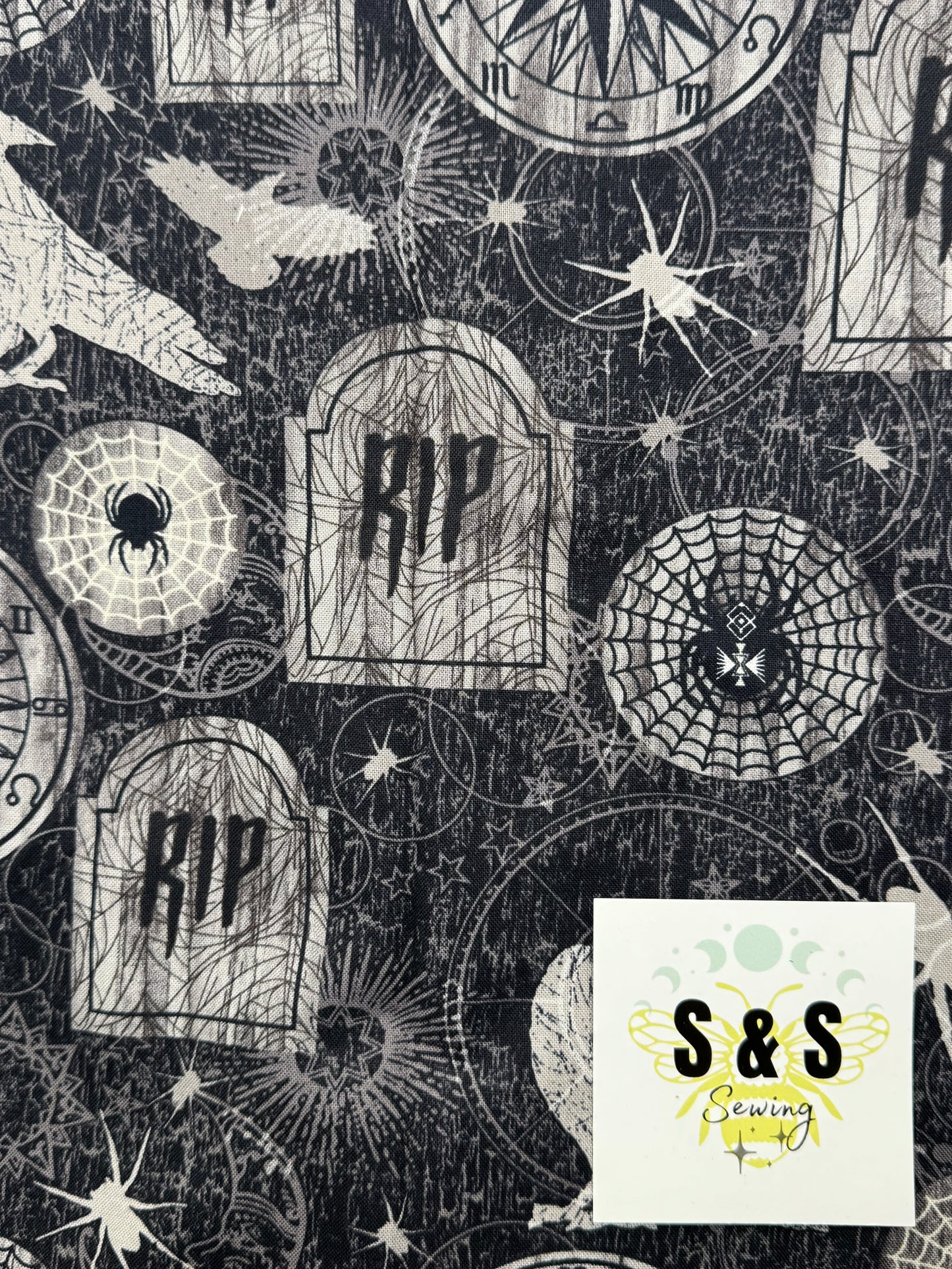 WO - Large Grave Stone