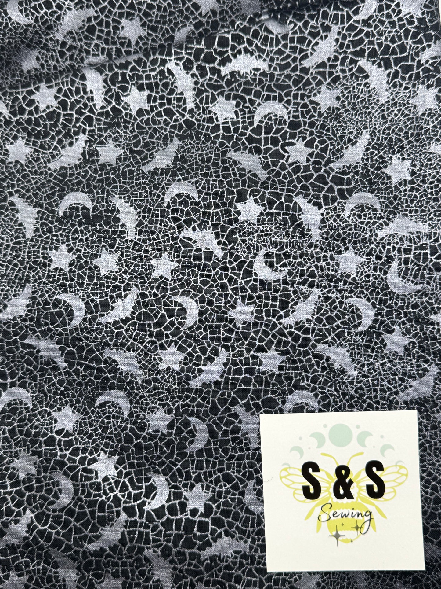 WO - Crackle Bats and Moons