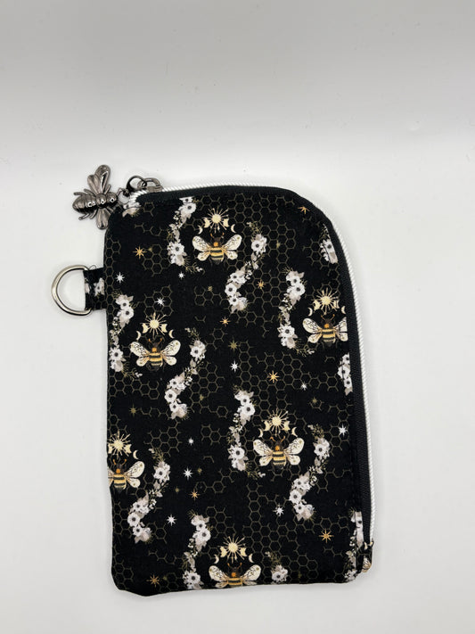Black Daisy Bee - with key tab