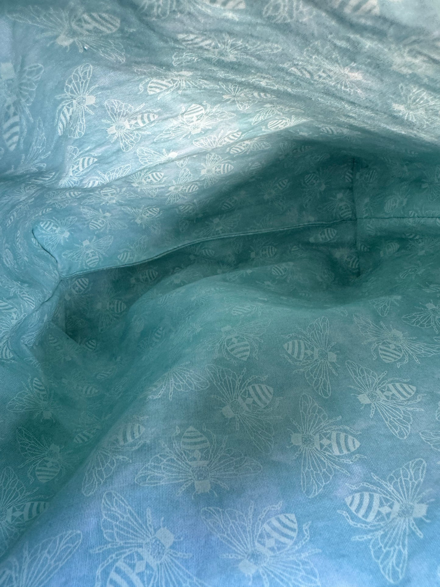 Zipped Up Tuesday - Navy Heart Bees