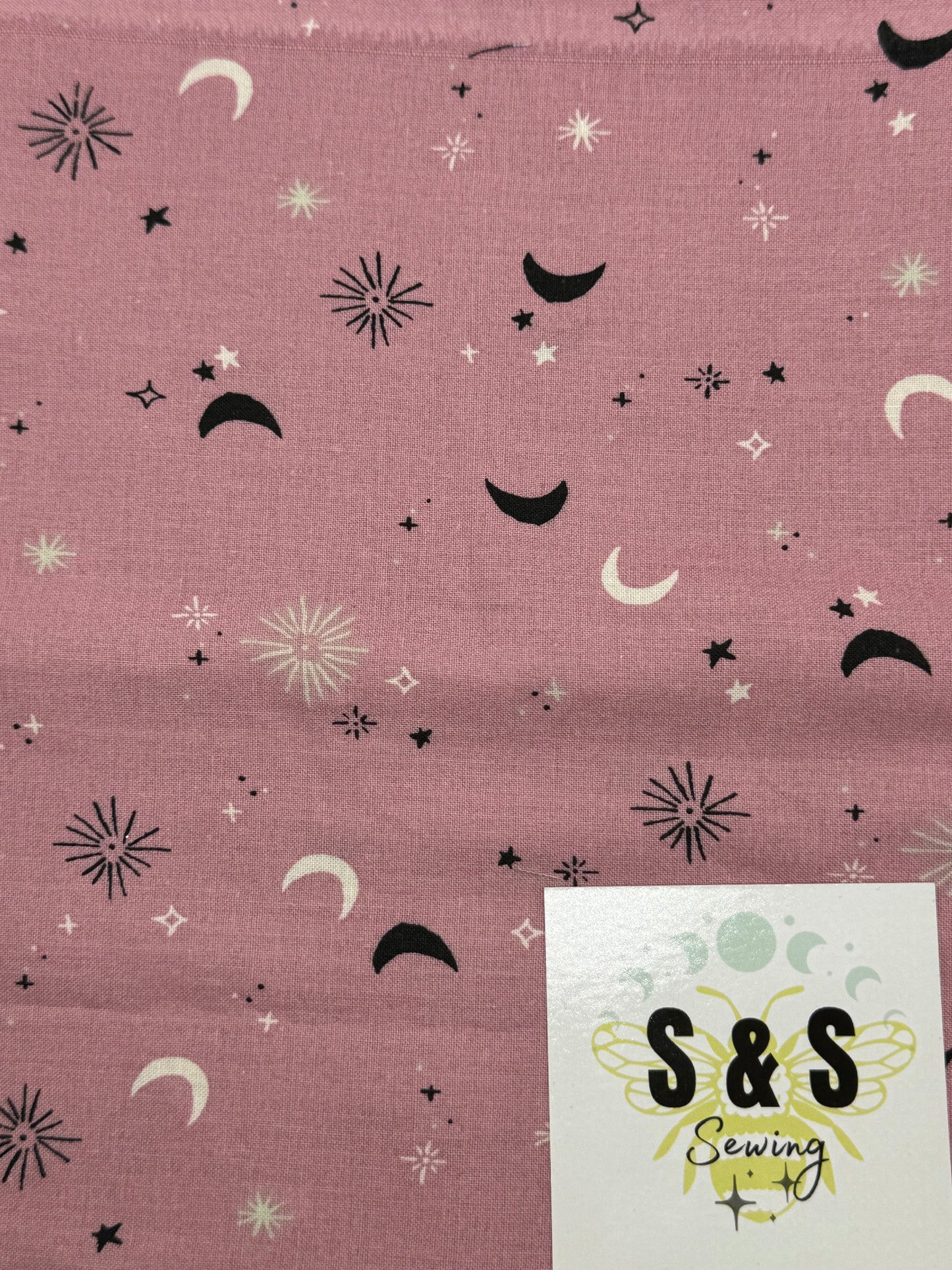 WO - Dusty Rose Moons