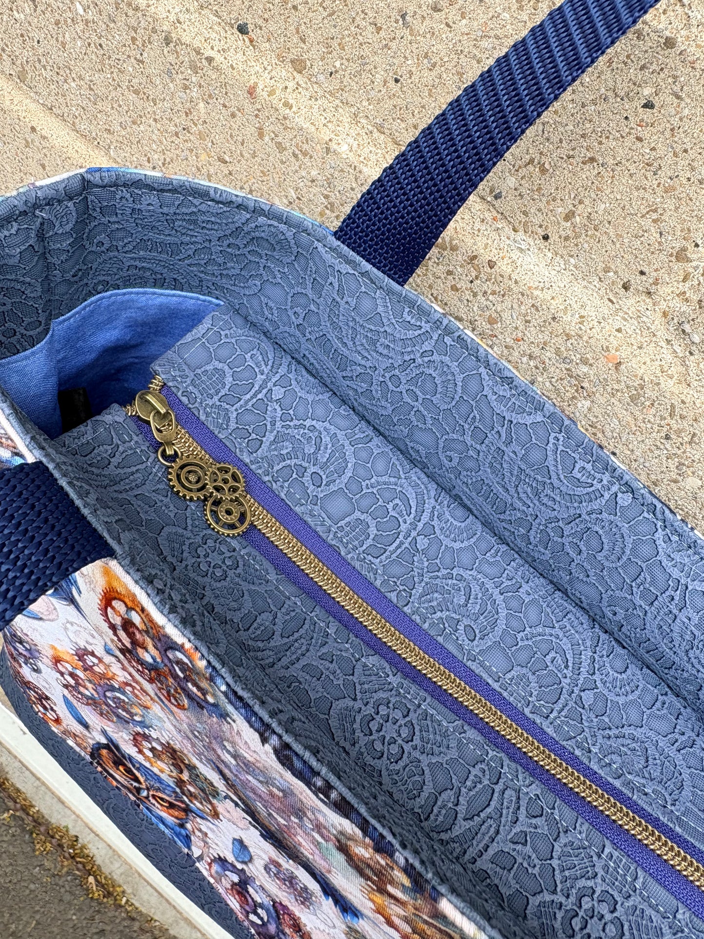 Zipped Up Tuesday - Blue Owl